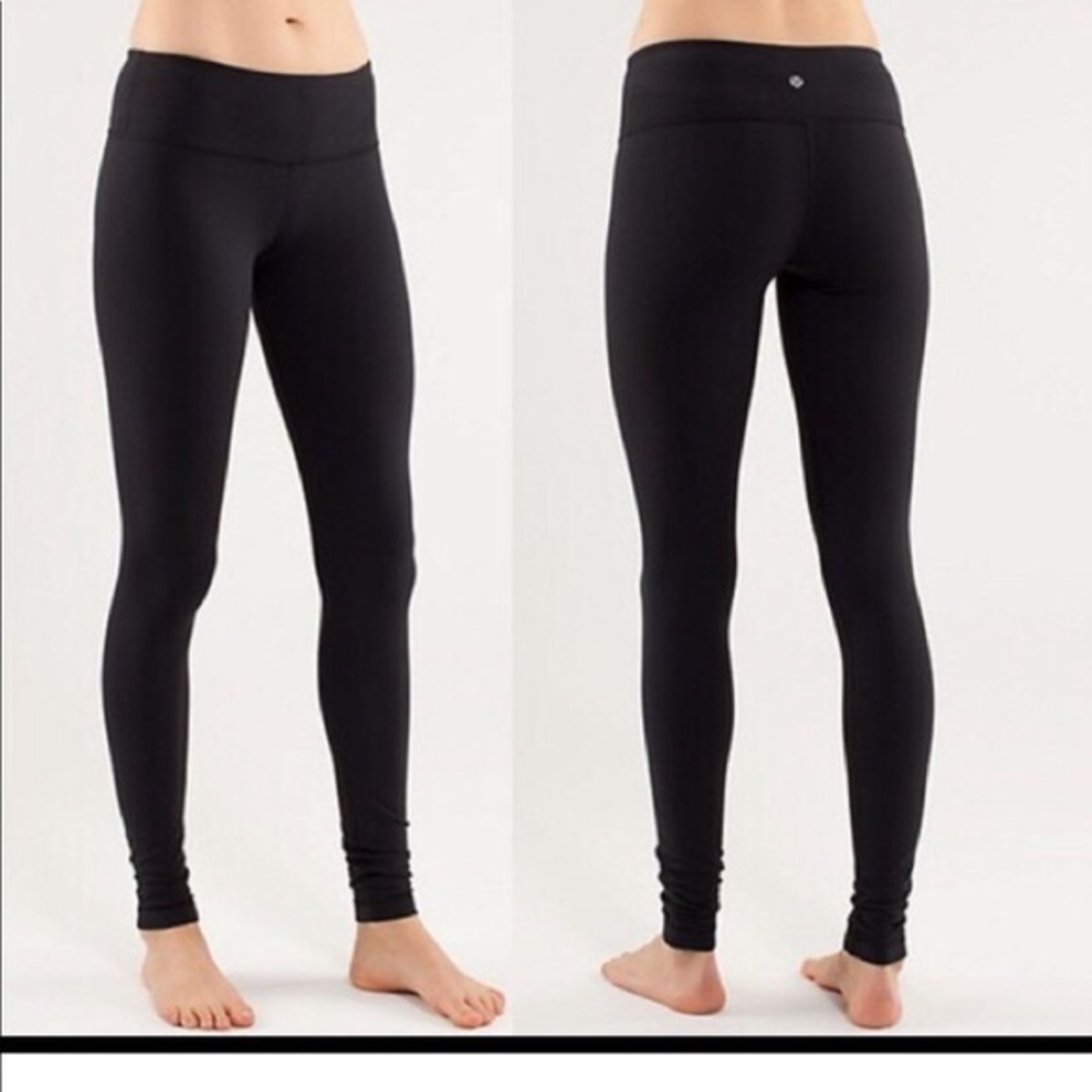ORIGINAL BLACK LULULEMON WUNDER UNDER SIZE 4